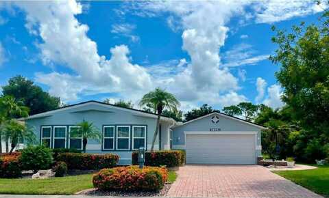18552 Avenida Escorial, N. Fort Myers, FL 33903