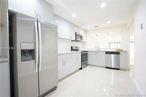Estepona, DORAL, FL 33178