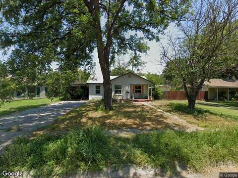 Maple, UVALDE, TX 78801