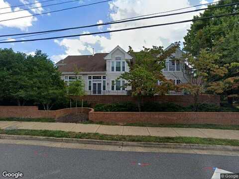 Haycock Rd, Falls Church, VA 22043