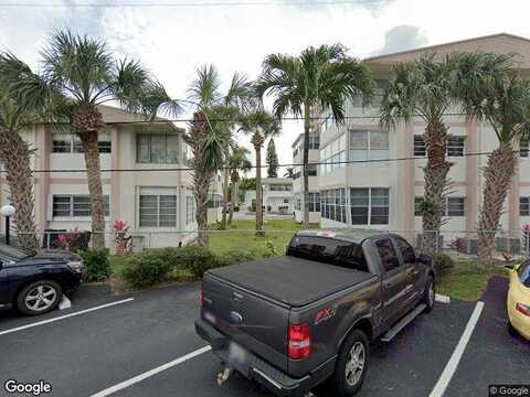Ocean, HALLANDALE BEACH, FL 33009
