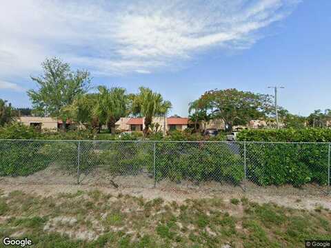 Ne Collins Cir, Jensen Beach, FL 34957