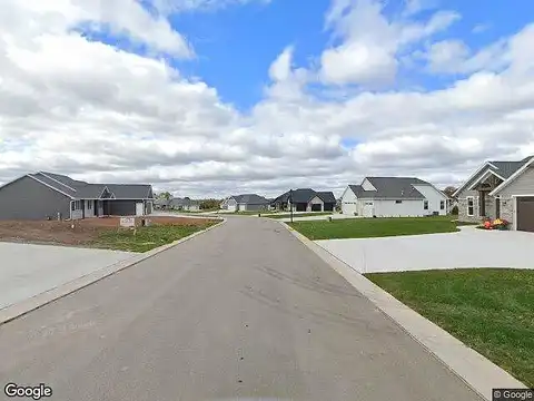 W7017 Crestfield Way, Greenville, WI 54942