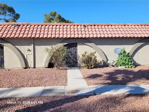 Hedge Way #3, Las Vegas, NV 89110