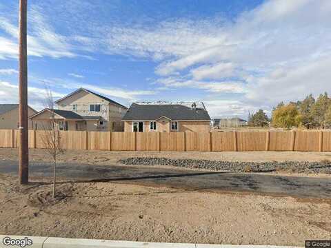 Nw 10Th Pl Unit 18, Redmond, OR 97756