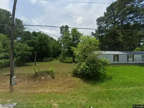 Underwood St, Willis, TX 77318