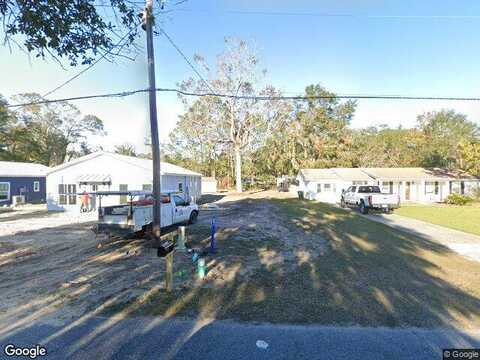 Elbert St, Darien, GA 31305