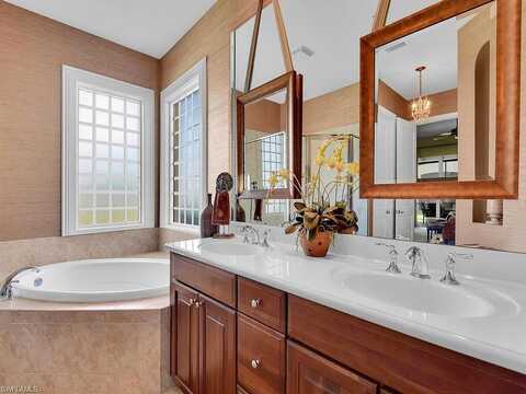 Borghese, NAPLES, FL 34114