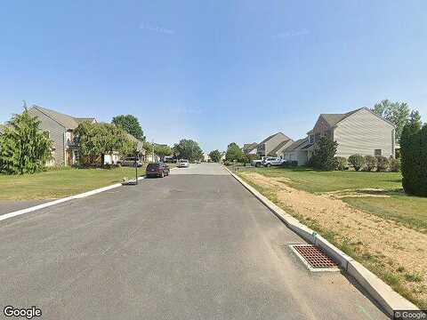 Andrew Ave, Elizabethtown, PA 17022