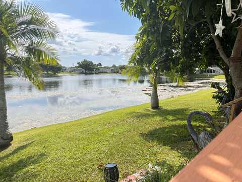 Plantation Boulevard, Lake Worth, FL 33467