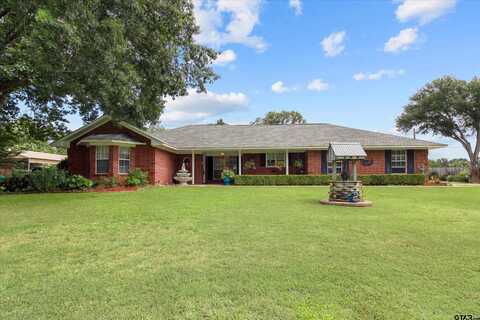 Windridge Rd, Palestine, TX 75803