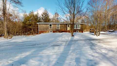 46 Storm Road, Covington, PA 18444