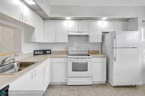 13105 SW 16th Ct, Pembroke Pines, FL 33027