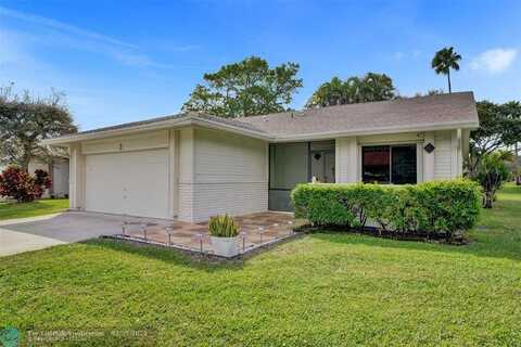 2 Fawlkland Cir, Boynton Beach, FL 33426