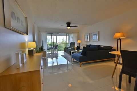3930 E Inverrary Blvd, Fort Lauderdale, FL 33319