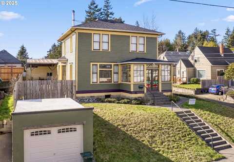 1508 UNION AVE, North Bend, OR 97459