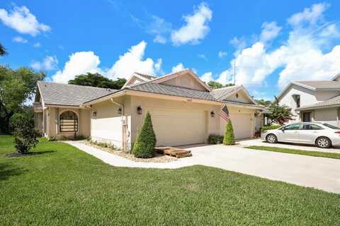 10828 Stafford Circle N, Boynton Beach, FL 33436