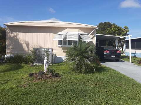 9 Madrid Lane, Port Saint Lucie, FL 34952