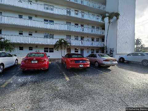 12Th, HALLANDALE BEACH, FL 33009