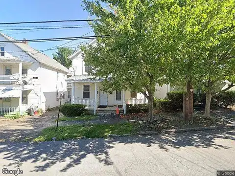 Larch St, SCRANTON, PA 18509