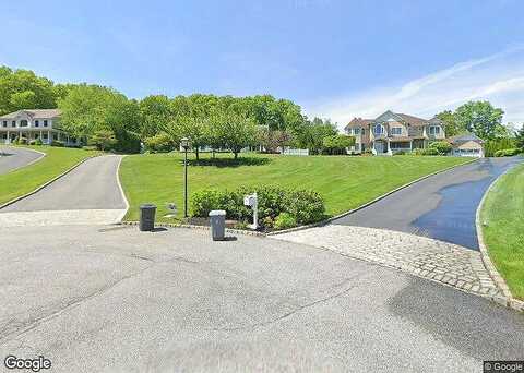 Preston Hollow, NORTHPORT, NY 11768