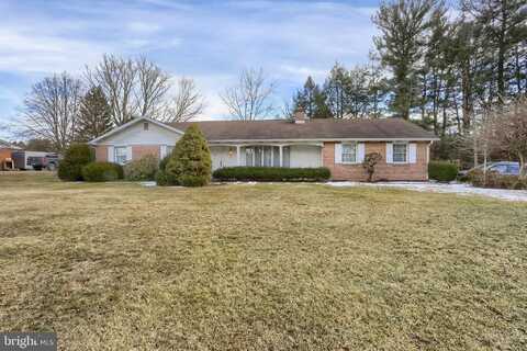 414 BERRYSBURG ROAD, MILLERSBURG, PA 17061