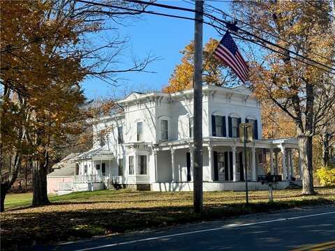 71 Broad Street, Morris, NY 13808