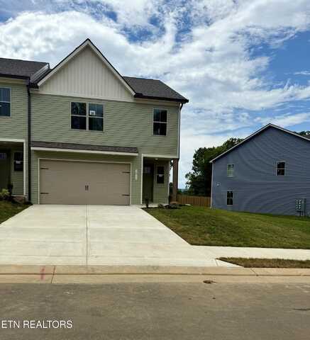 1811 Bennett Village Drive, Maryville, TN 37804