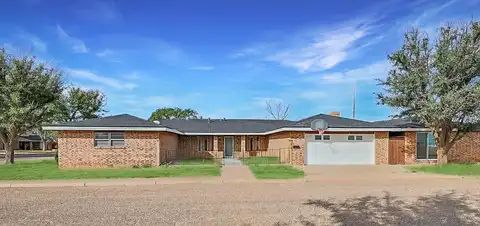 419 E Jackson Street, Levelland, TX 79336