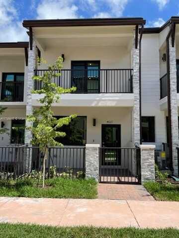 4609 NW 83rd Path, Doral, FL 33166