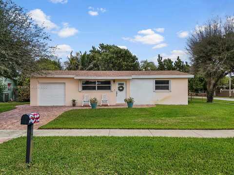 7901 NW 174th Ter, Hialeah, FL 33015