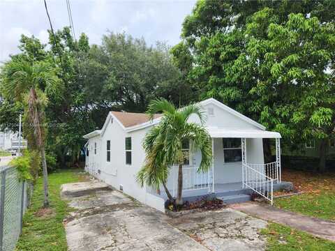 599 NW 94th St, Miami, FL 33150
