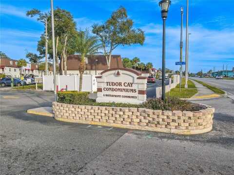 9115 TUDOR DRIVE, TAMPA, FL 33615