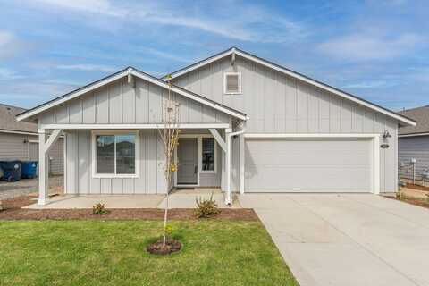 3433 NW 12th Street, Redmond, OR 97756
