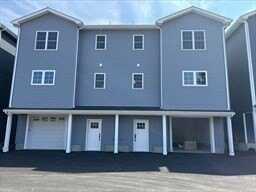 60 Garside, Fall River, MA 02720