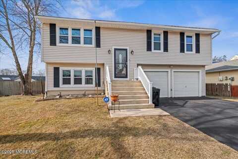 5 Musket Avenue, Barnegat, NJ 08005