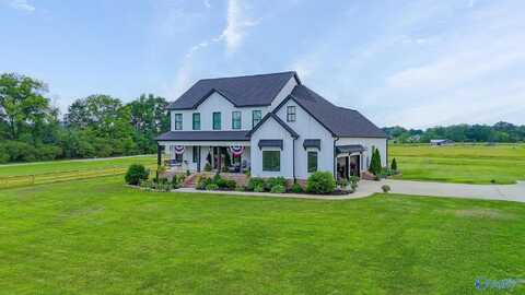 3289 Huckaby Bridge Road, Hartselle, AL 35640