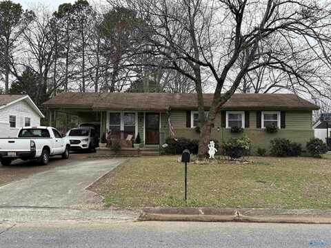 2706 SW Biscayne Street, Huntsville, AL 35805