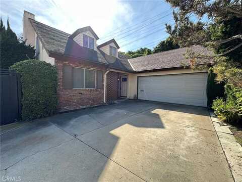 109 Loyola Plaza, Seal Beach, CA 90740