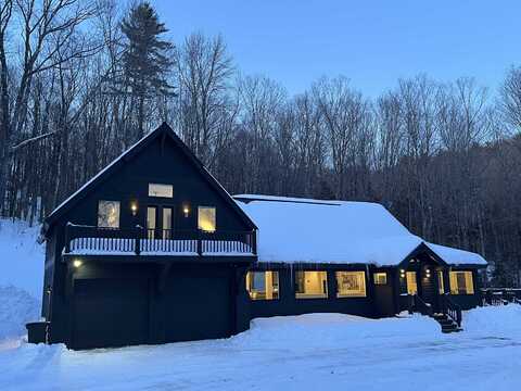 903 Old County Road, Cavendish, VT 05142