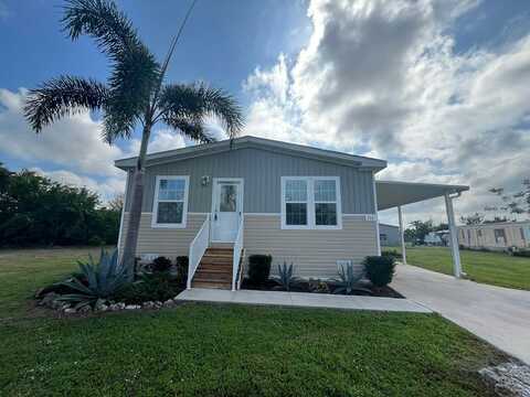 568 Leopard Lane #568, North Fort Myers, FL 33917