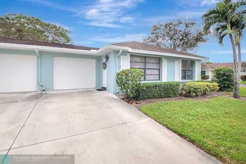 9800 Pecan Tree Drive, Boynton Beach, FL 33436