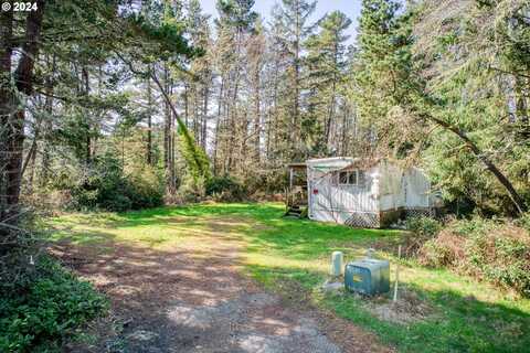 24007 V LN, Ocean Park, WA 98640