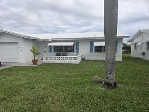 814 SW 18th Court, Boynton Beach, FL 33426