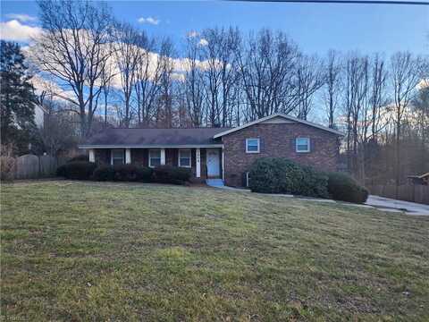 1904 Turfwood Drive, Pfafftown, NC 27040