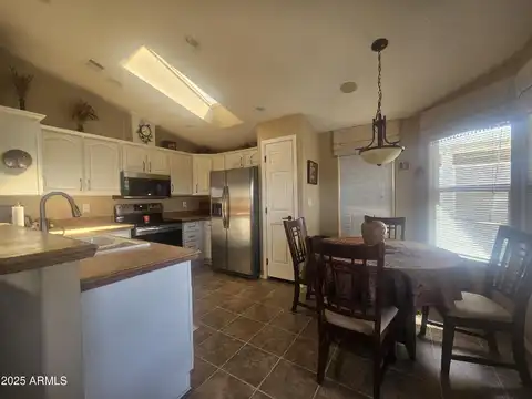 650 N Hawes Road, Mesa, AZ 85207