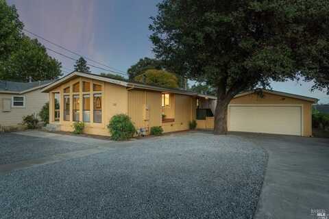 125 Champlain Avenue, Cloverdale, CA 95425