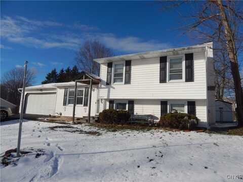 8313 SEXTANT Drive, Clay, NY 13027