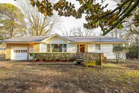 420 Sales St, Camden, AR 71701