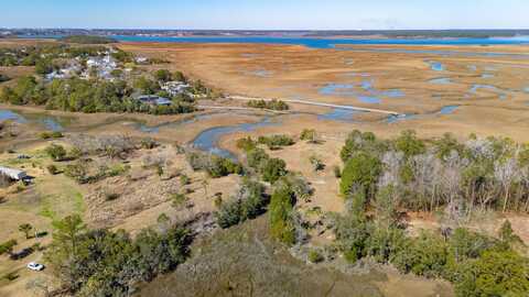 328 Maggie Road, Mount Pleasant, SC 29464